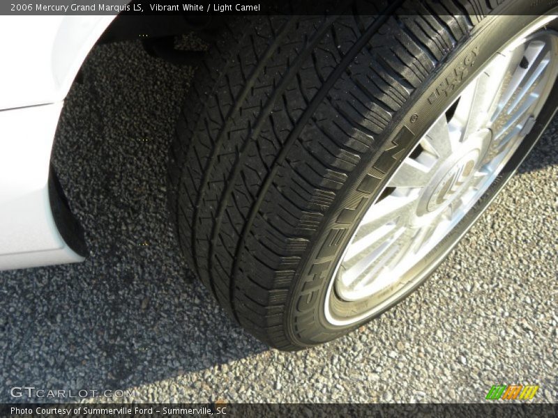 Vibrant White / Light Camel 2006 Mercury Grand Marquis LS