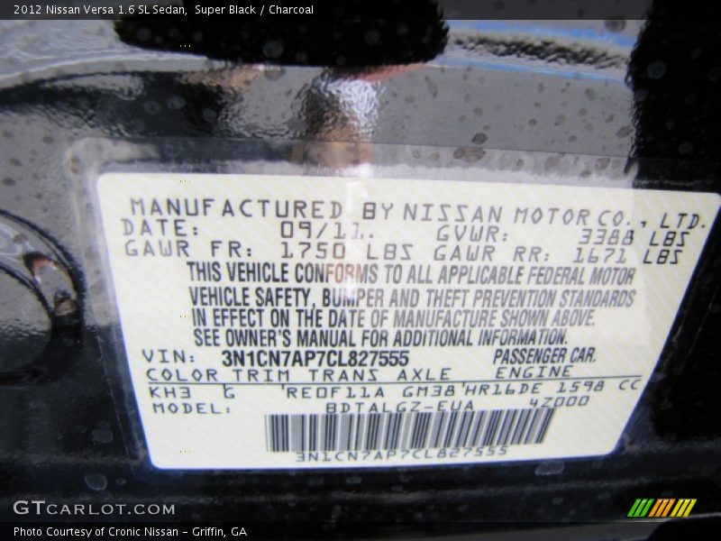 Super Black / Charcoal 2012 Nissan Versa 1.6 SL Sedan