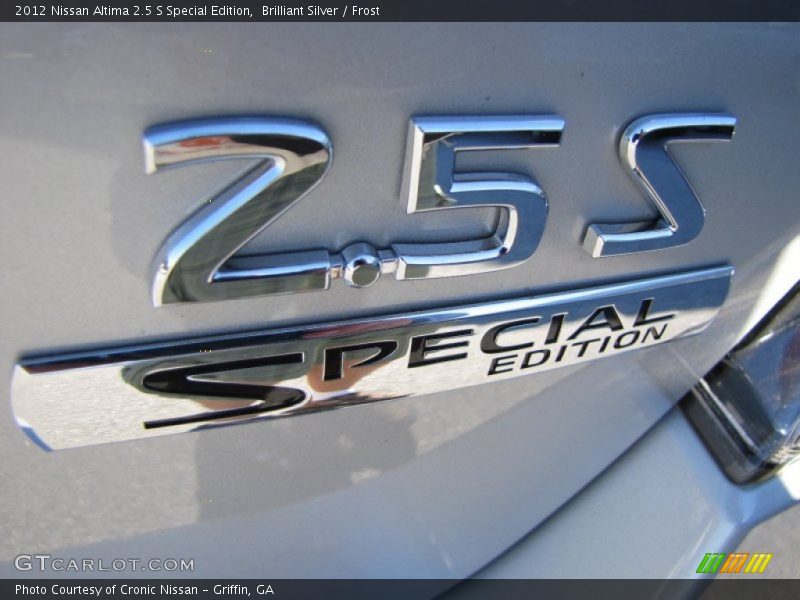  2012 Altima 2.5 S Special Edition Logo