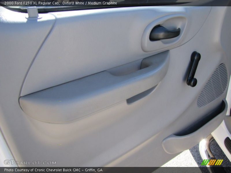 Oxford White / Medium Graphite 2000 Ford F150 XL Regular Cab