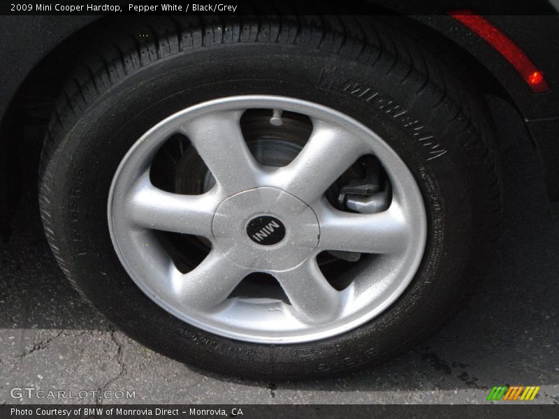Pepper White / Black/Grey 2009 Mini Cooper Hardtop