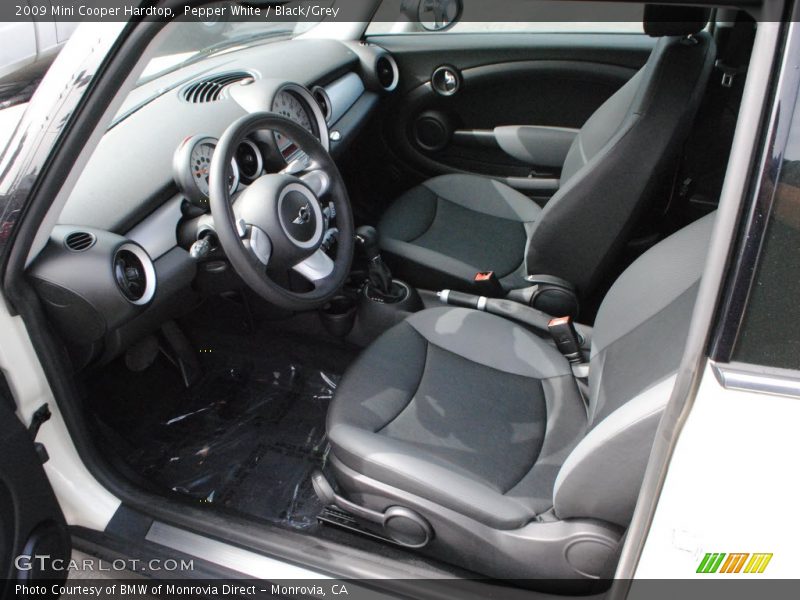Pepper White / Black/Grey 2009 Mini Cooper Hardtop