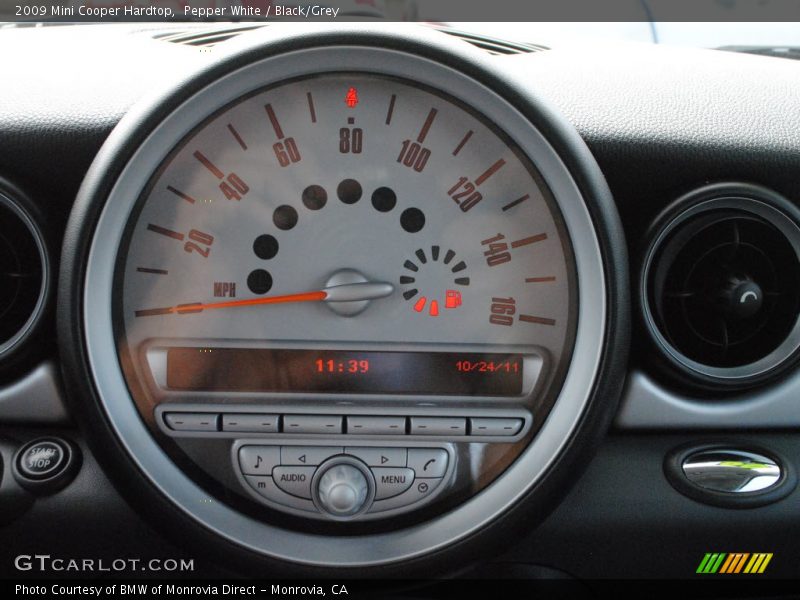 Pepper White / Black/Grey 2009 Mini Cooper Hardtop