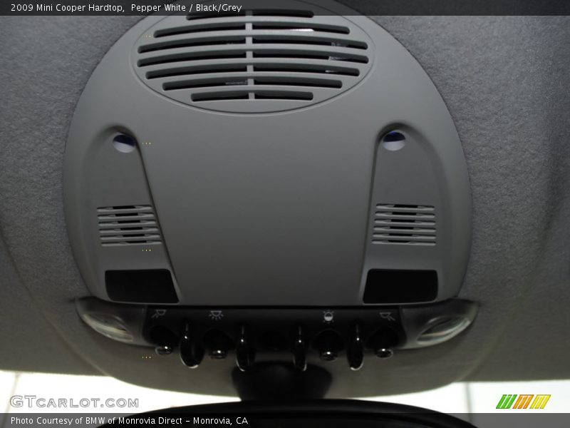 Pepper White / Black/Grey 2009 Mini Cooper Hardtop