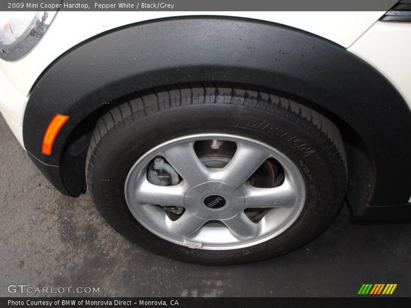 Pepper White / Black/Grey 2009 Mini Cooper Hardtop