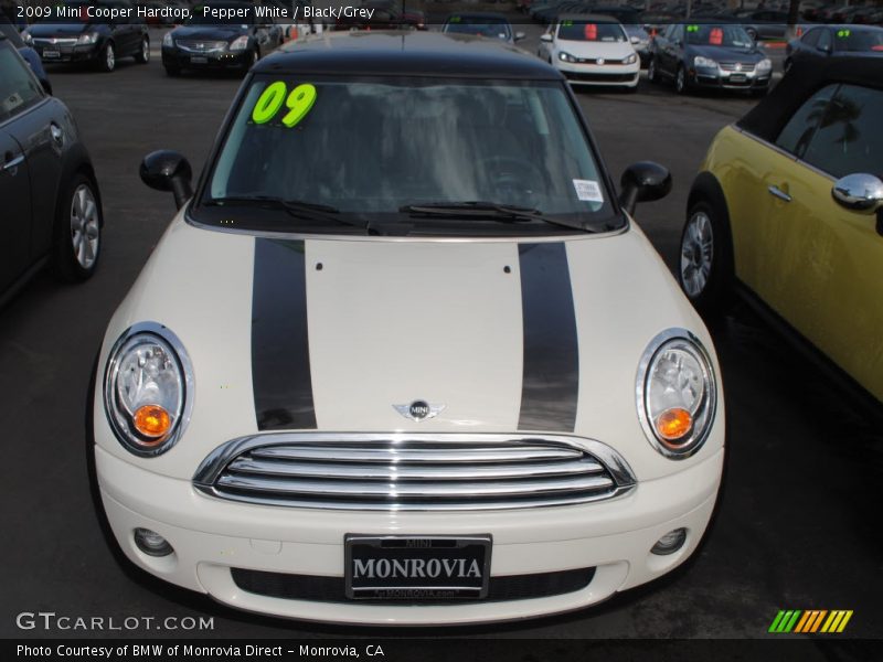 Pepper White / Black/Grey 2009 Mini Cooper Hardtop