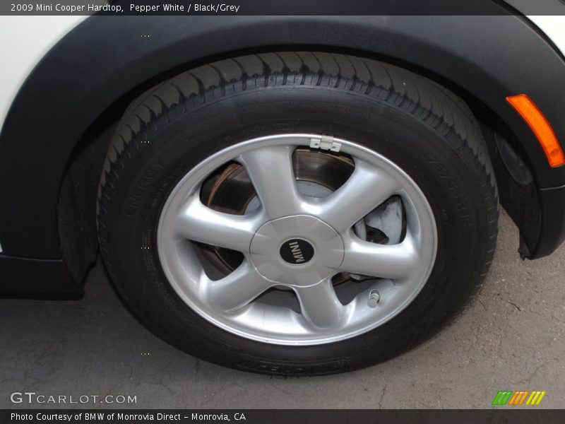 Pepper White / Black/Grey 2009 Mini Cooper Hardtop