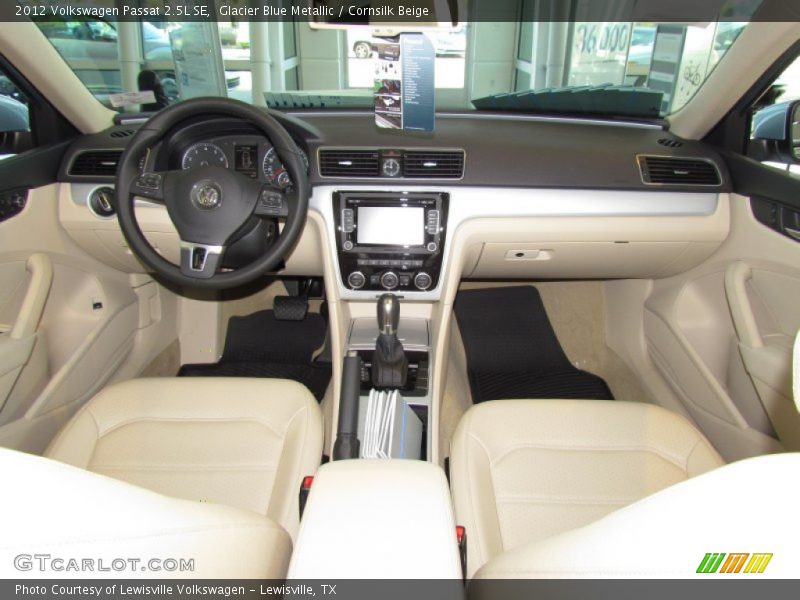 Dashboard of 2012 Passat 2.5L SE