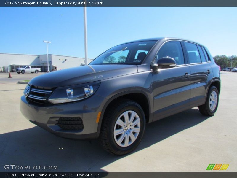 Pepper Gray Metallic / Black 2012 Volkswagen Tiguan S
