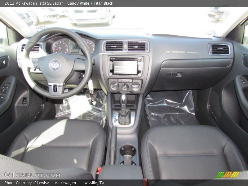 Candy White / Titan Black 2012 Volkswagen Jetta SE Sedan