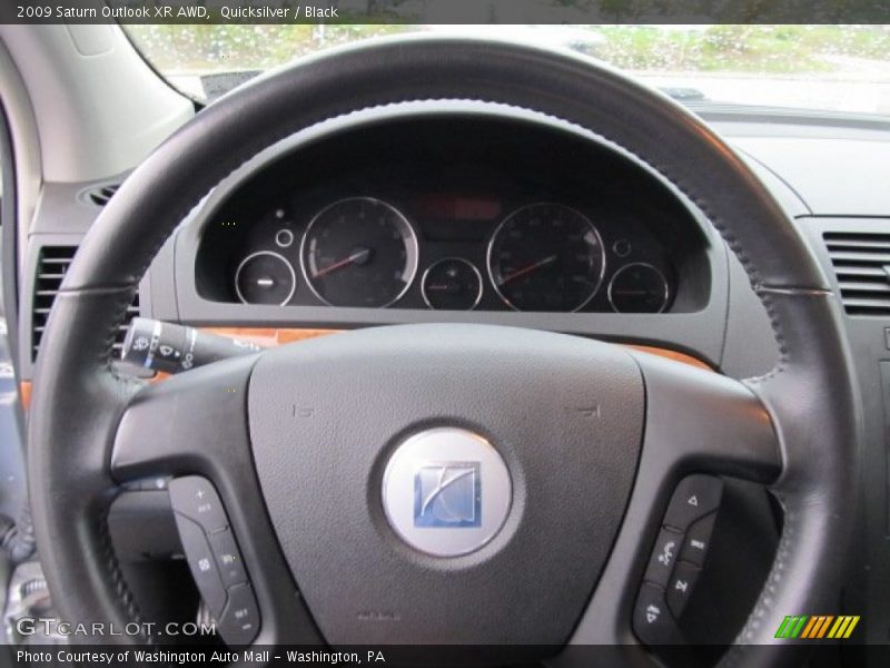 Quicksilver / Black 2009 Saturn Outlook XR AWD