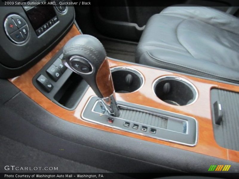  2009 Outlook XR AWD 6 Speed Automatic Shifter