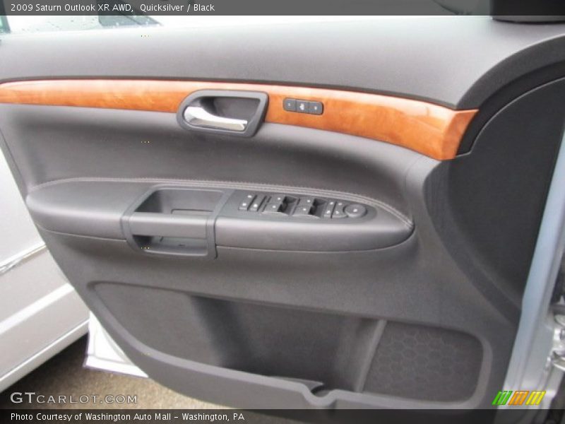 Door Panel of 2009 Outlook XR AWD