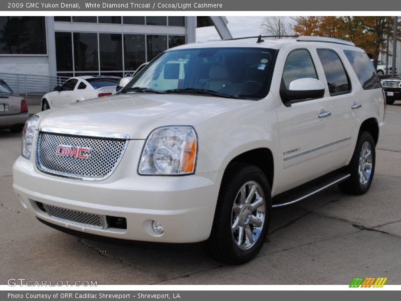 White Diamond Tricoat / Cocoa/Light Cashmere 2009 GMC Yukon Denali