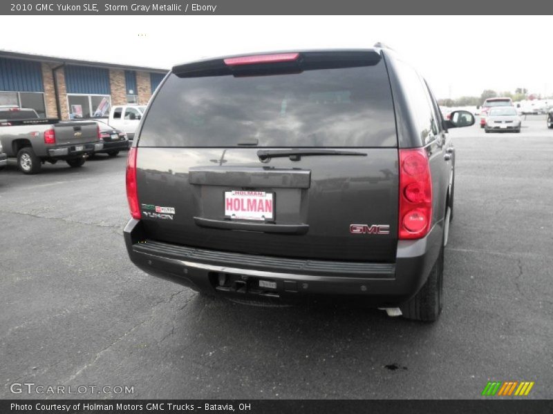 Storm Gray Metallic / Ebony 2010 GMC Yukon SLE