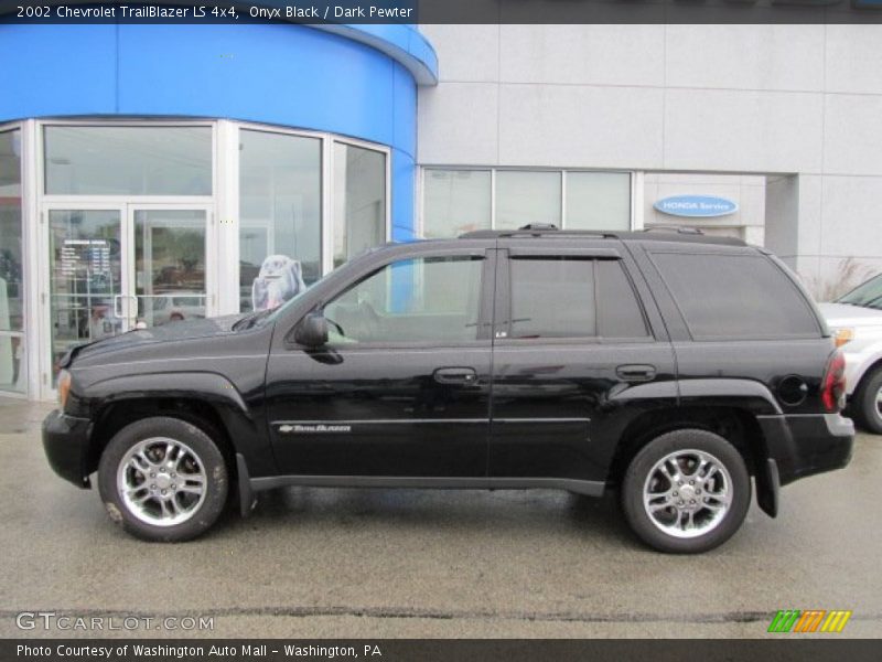 Onyx Black / Dark Pewter 2002 Chevrolet TrailBlazer LS 4x4