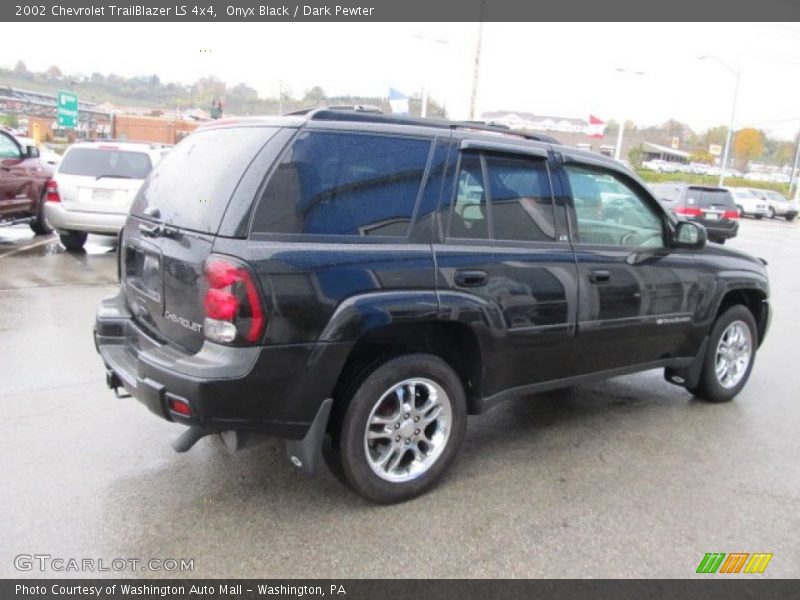 Onyx Black / Dark Pewter 2002 Chevrolet TrailBlazer LS 4x4