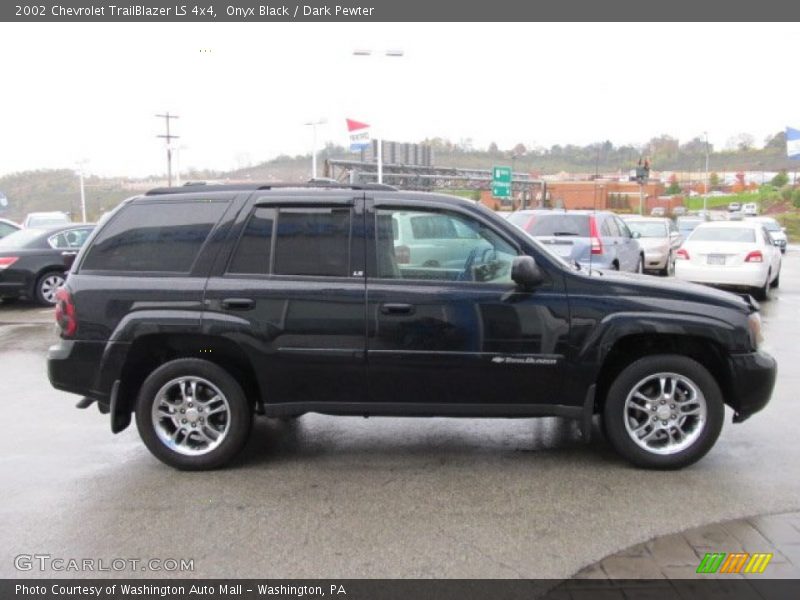 Onyx Black / Dark Pewter 2002 Chevrolet TrailBlazer LS 4x4