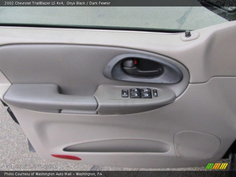 Onyx Black / Dark Pewter 2002 Chevrolet TrailBlazer LS 4x4