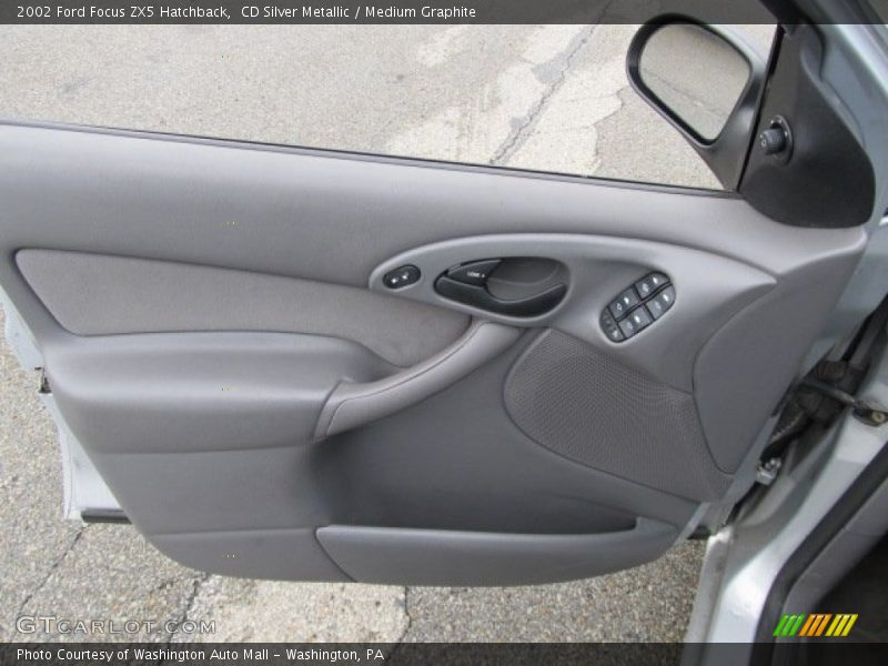 CD Silver Metallic / Medium Graphite 2002 Ford Focus ZX5 Hatchback