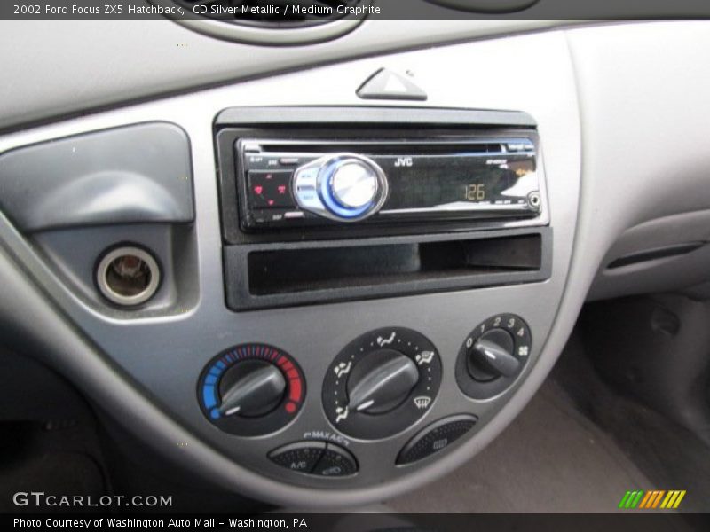 CD Silver Metallic / Medium Graphite 2002 Ford Focus ZX5 Hatchback