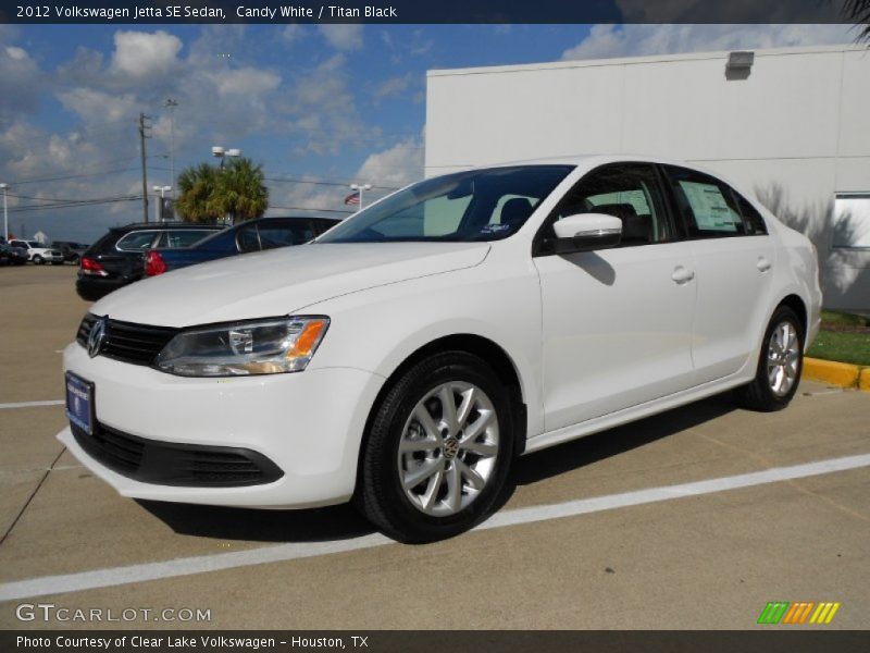 Candy White / Titan Black 2012 Volkswagen Jetta SE Sedan