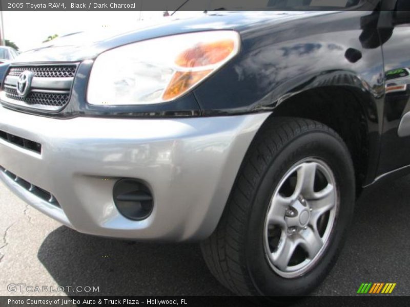 Black / Dark Charcoal 2005 Toyota RAV4