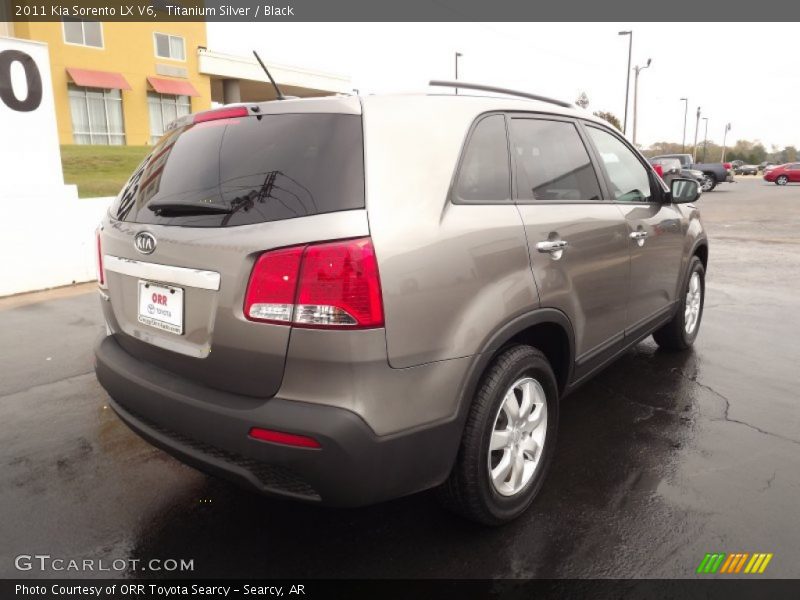Titanium Silver / Black 2011 Kia Sorento LX V6