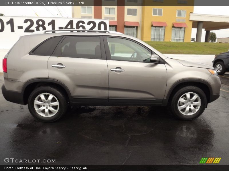 Titanium Silver / Black 2011 Kia Sorento LX V6