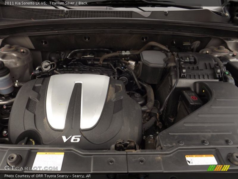 Titanium Silver / Black 2011 Kia Sorento LX V6