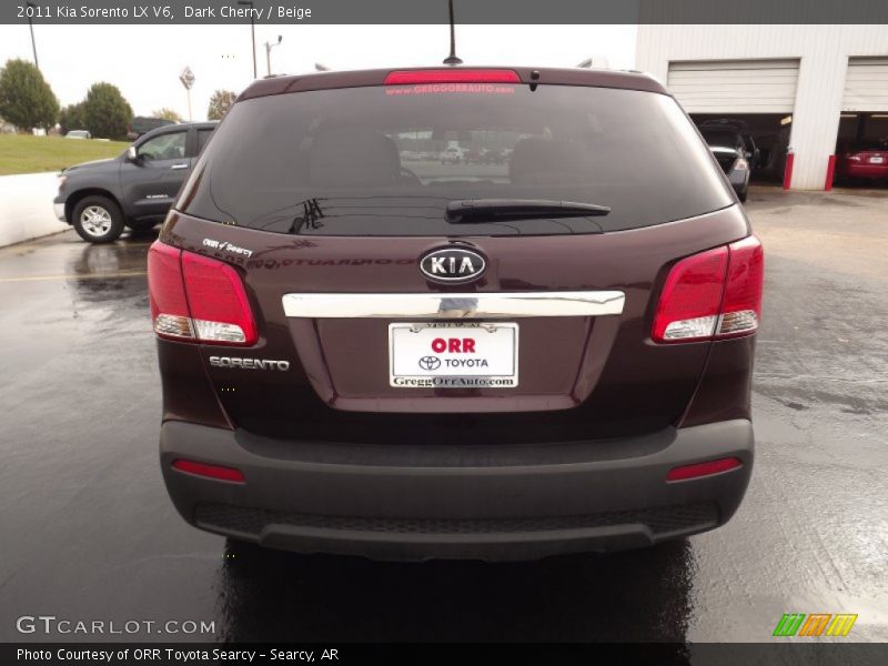 Dark Cherry / Beige 2011 Kia Sorento LX V6