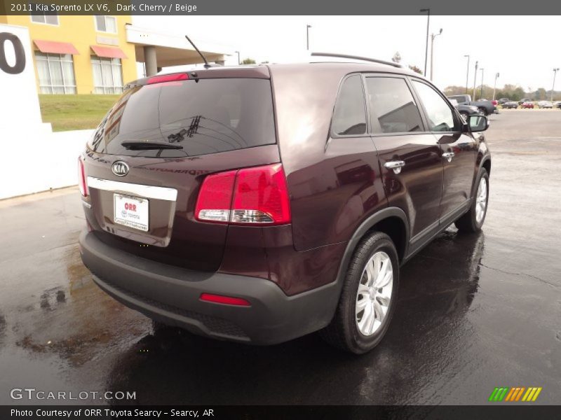 Dark Cherry / Beige 2011 Kia Sorento LX V6