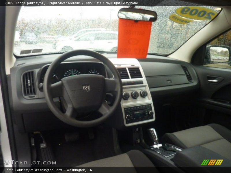 Bright Silver Metallic / Dark Slate Gray/Light Graystone 2009 Dodge Journey SE