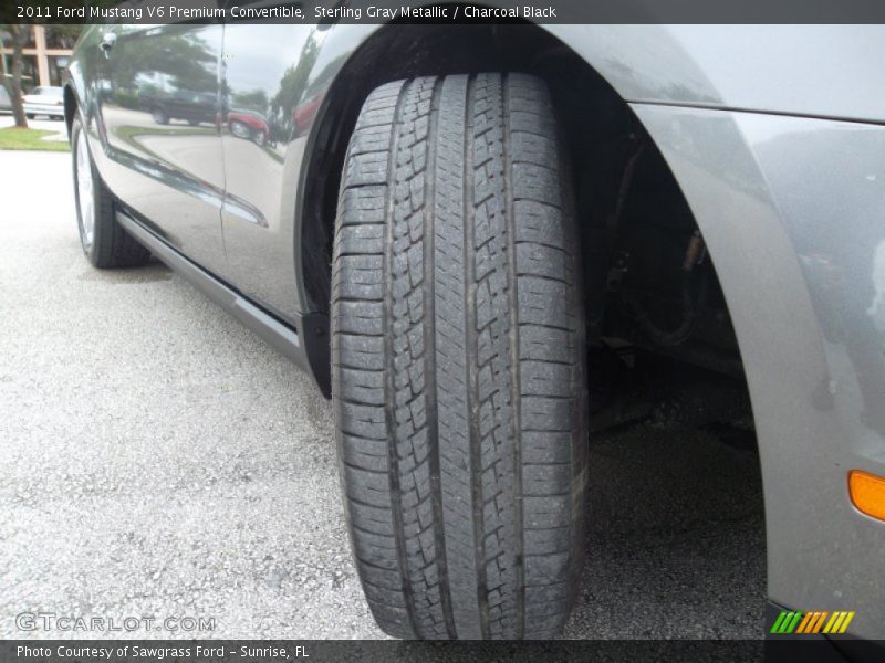 Sterling Gray Metallic / Charcoal Black 2011 Ford Mustang V6 Premium Convertible