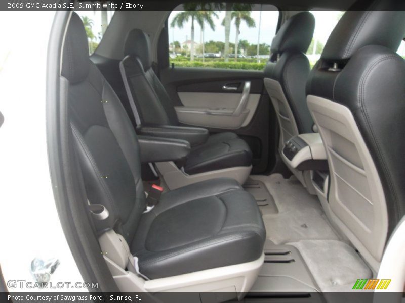 Summit White / Ebony 2009 GMC Acadia SLE