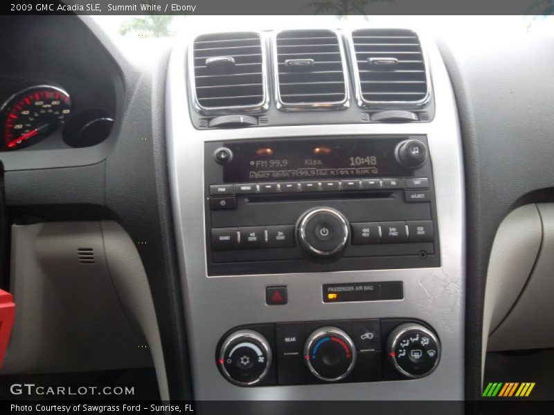 Summit White / Ebony 2009 GMC Acadia SLE
