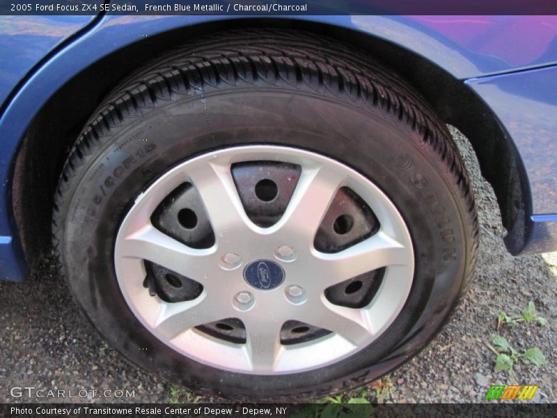 French Blue Metallic / Charcoal/Charcoal 2005 Ford Focus ZX4 SE Sedan