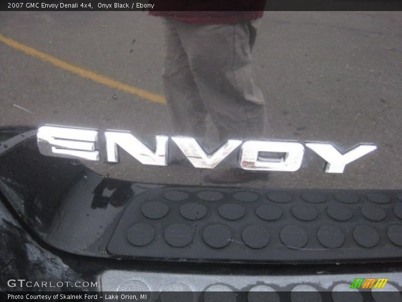 Onyx Black / Ebony 2007 GMC Envoy Denali 4x4