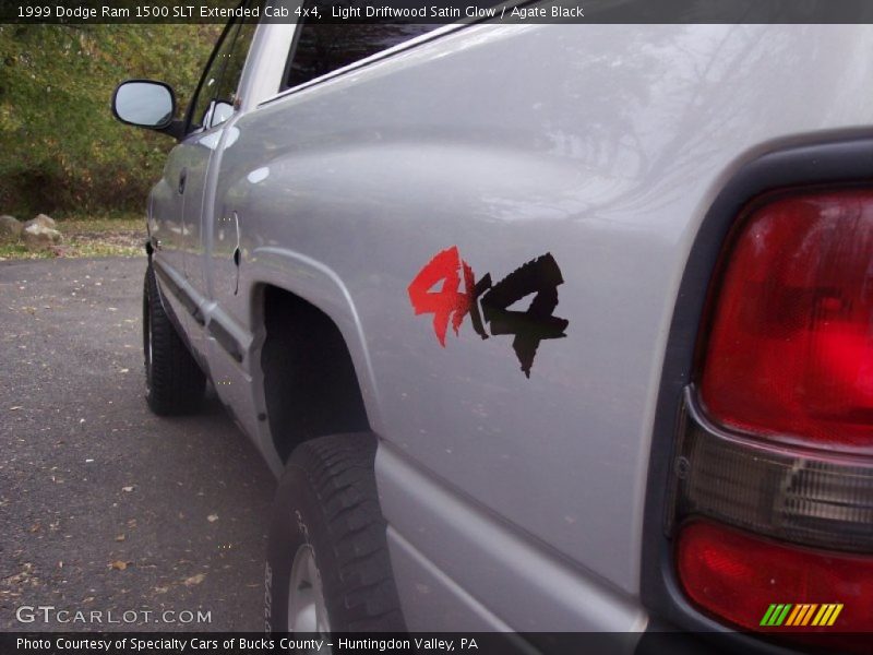 Light Driftwood Satin Glow / Agate Black 1999 Dodge Ram 1500 SLT Extended Cab 4x4