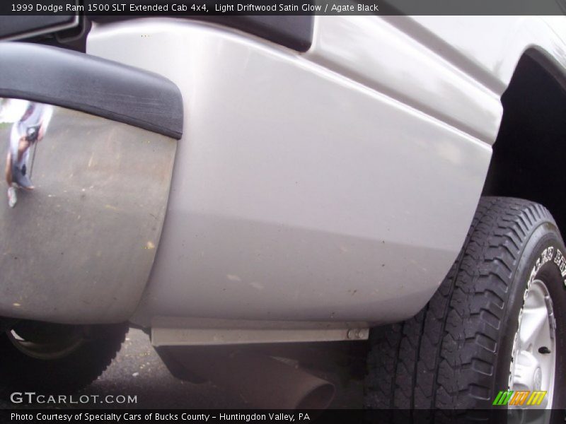 Light Driftwood Satin Glow / Agate Black 1999 Dodge Ram 1500 SLT Extended Cab 4x4