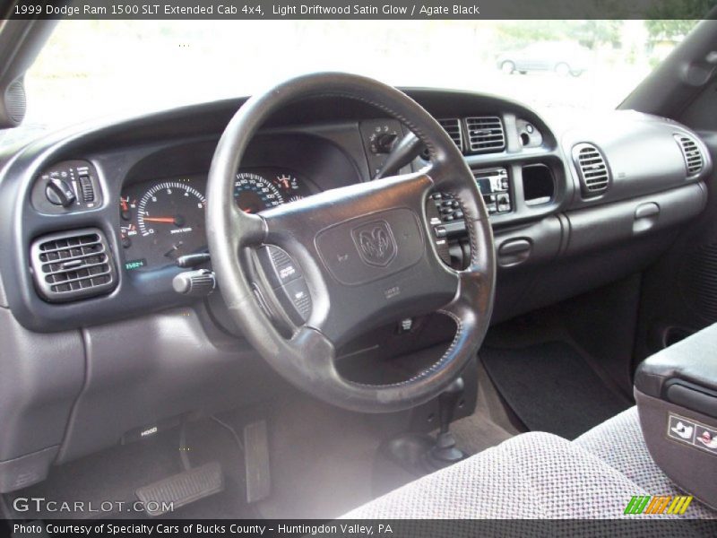 Light Driftwood Satin Glow / Agate Black 1999 Dodge Ram 1500 SLT Extended Cab 4x4