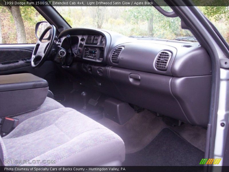 Light Driftwood Satin Glow / Agate Black 1999 Dodge Ram 1500 SLT Extended Cab 4x4