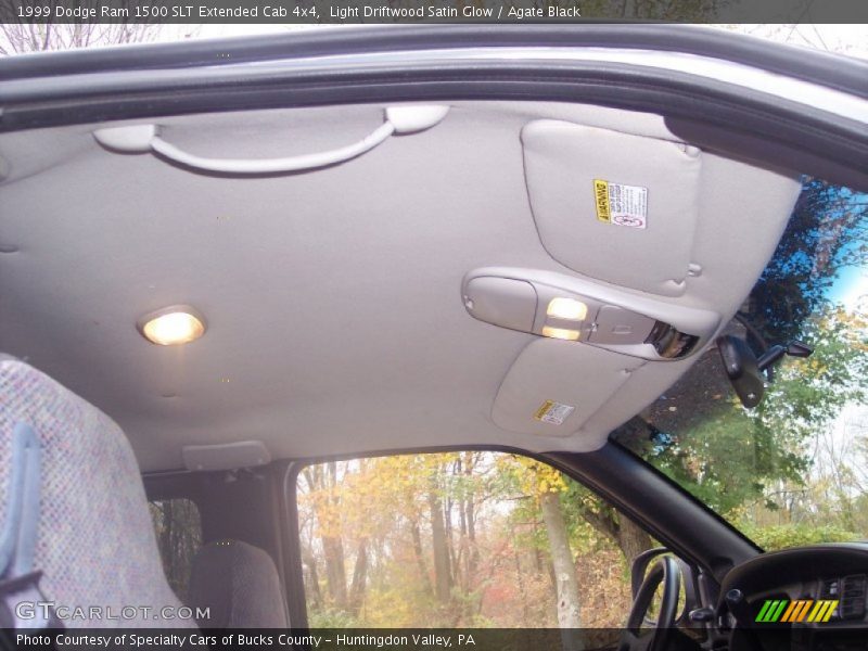 Light Driftwood Satin Glow / Agate Black 1999 Dodge Ram 1500 SLT Extended Cab 4x4