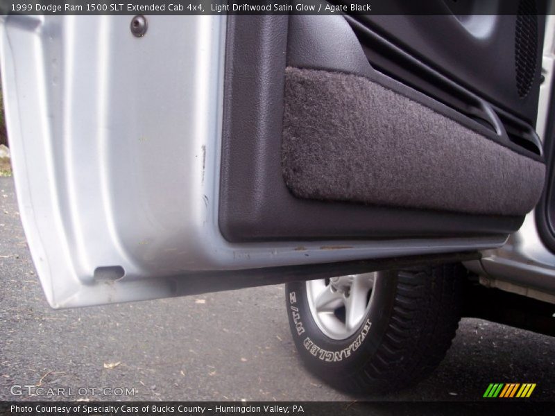 Light Driftwood Satin Glow / Agate Black 1999 Dodge Ram 1500 SLT Extended Cab 4x4