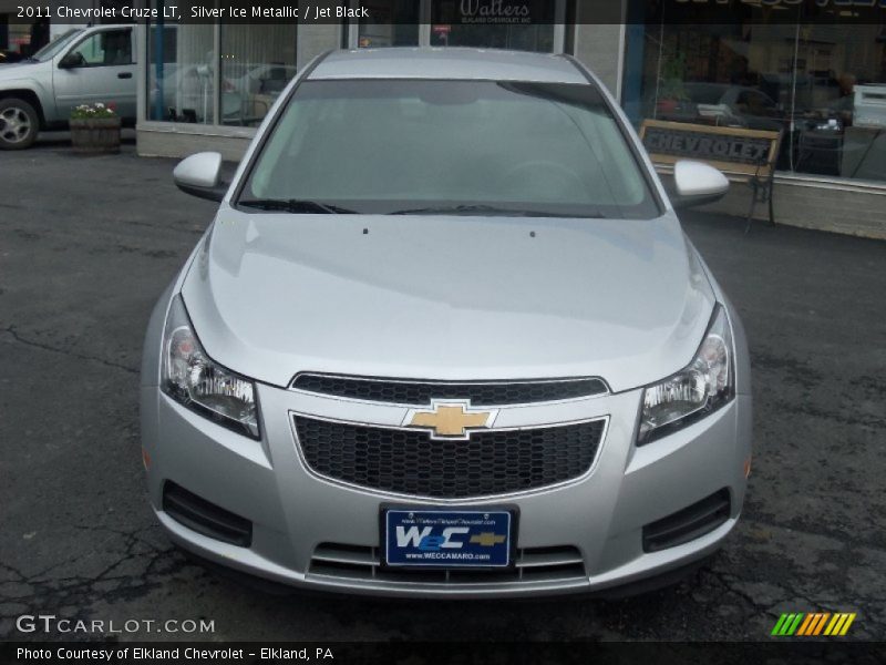 Silver Ice Metallic / Jet Black 2011 Chevrolet Cruze LT