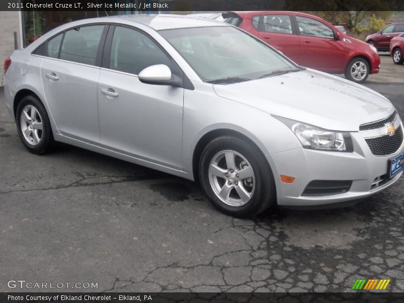 Silver Ice Metallic / Jet Black 2011 Chevrolet Cruze LT