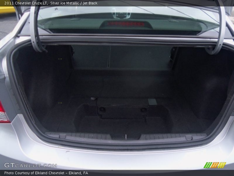 Silver Ice Metallic / Jet Black 2011 Chevrolet Cruze LT