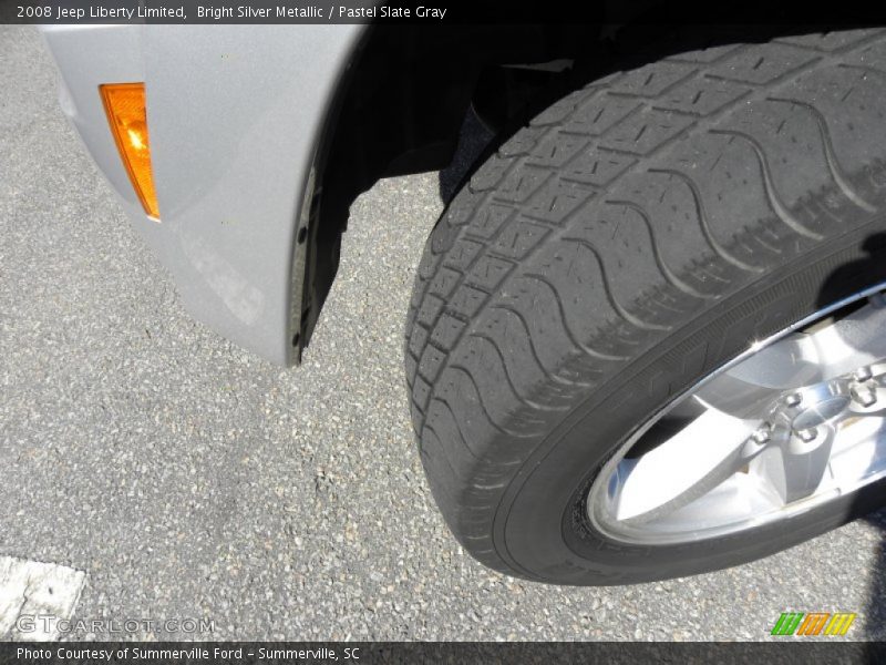 Bright Silver Metallic / Pastel Slate Gray 2008 Jeep Liberty Limited