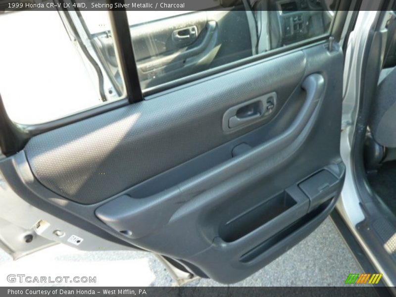 Sebring Silver Metallic / Charcoal 1999 Honda CR-V LX 4WD