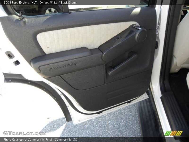Oxford White / Black/Stone 2008 Ford Explorer XLT